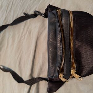 Stylish Black and Gold fanny pack
